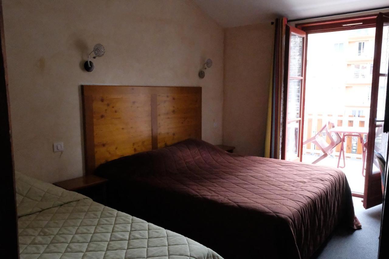 Le Bilboquet Otel Le Puy-en-Velay Dış mekan fotoğraf
