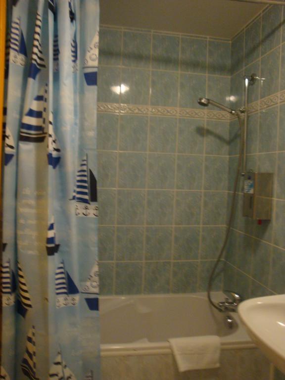 Le Bilboquet Otel Le Puy-en-Velay Oda fotoğraf